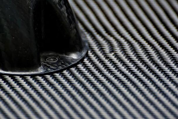 輕盈如羽，堅韌似鋼——定制化碳纖維制品是工業之美