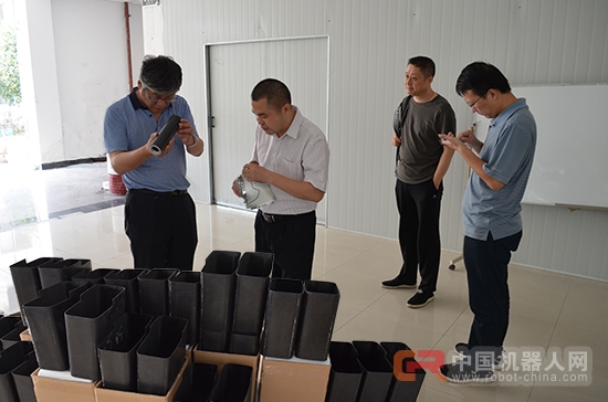 哈工大機器人研究所所長趙杰博士考察威盛新材碳纖維項目