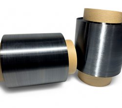 碳纖維增強聚醚醚酮復合材料的拉伸性能提升：PEEK基體的作用